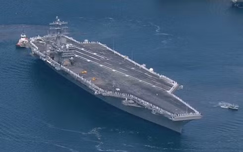 Tàu sân bay USS Nimitz