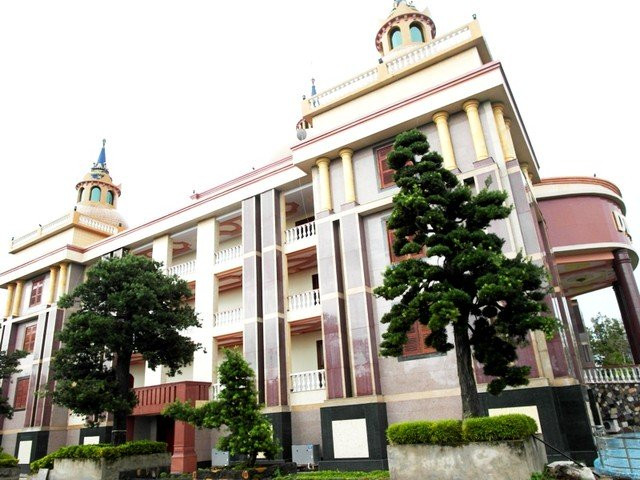  Một góc dinh thự lớn nhất miền Nam của đại gia Trầm Bê.