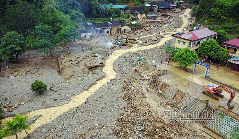 Hình ảnh thị trấn Mù Cang Chải tan hoang sau lũ quét lịch sử