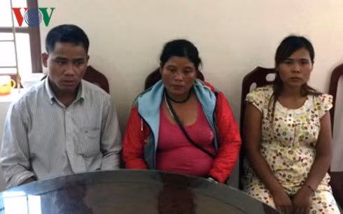 Ba đối tượng tại cơ quan điều tra.