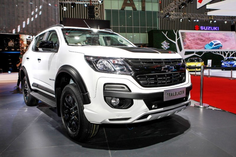 Chevrolet Trailblazer hoàn toàn mới - mẫu xe SUV cao cấp bảy chỗ được thiết kế bằng những đường nét góc cạnh, khỏe khoắn.