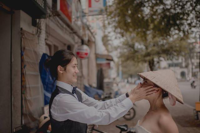  Khi cô dâu Đài Loan đội nón lá Việt.