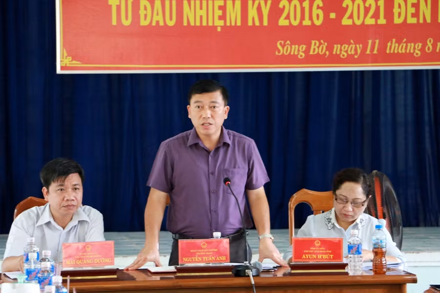 Đồng chí Nguyễn Tuấn Anh phát biểu tại buổi làm việc. Ảnh: Q.T