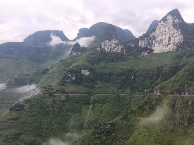 Một góc Mã Pí Lèng. Ảnh: FB Son Tran Một góc Mã Pí Lèng. Ảnh: FB Son Tran