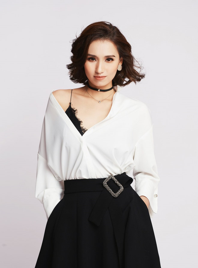 Hình ảnh mới khác lạ của Lã Thanh Huyền. Hình ảnh mới khác lạ của Lã Thanh Huyền.