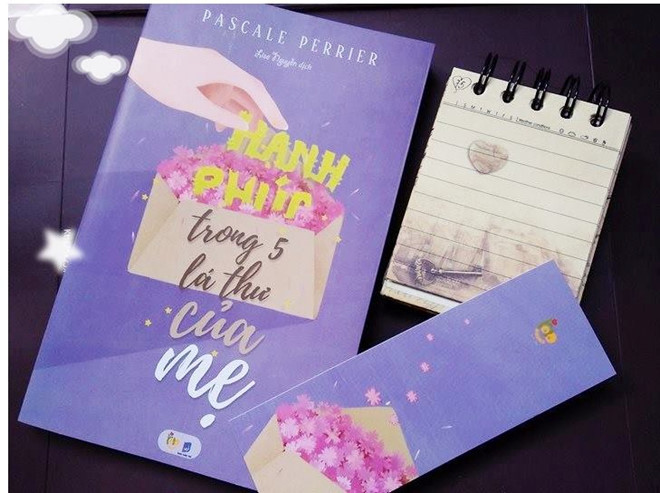 Cuốn sách Hạnh phúc trong 5 lá thư của mẹ. Cuốn sách Hạnh phúc trong 5 lá thư của mẹ.
