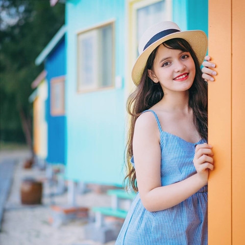 Vẻ xinh đẹp của thiếu nữ mang hai dòng máu Việt - Ukraina. Ảnh: FBNV. Vẻ xinh đẹp của thiếu nữ mang hai dòng máu Việt - Ukraina. Ảnh: FBNV.