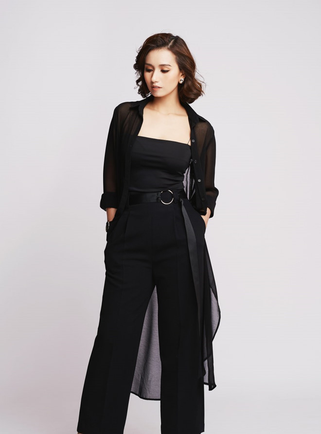 Nữ diễn viên cá tính hơn so với phong cách thường ngày. Nữ diễn viên cá tính hơn so với phong cách thường ngày.