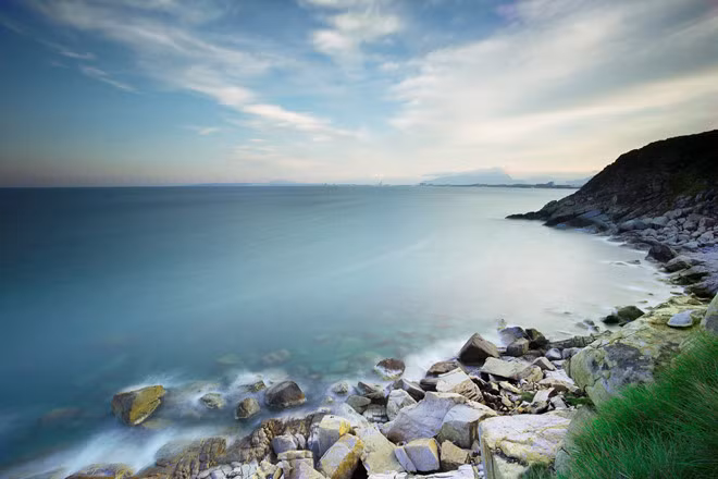 Khung cảnh tuyệt đẹp của Bãi Dài nhìn từ hướng đèo Cù Hin. Khung cảnh tuyệt đẹp của Bãi Dài nhìn từ hướng đèo Cù Hin.