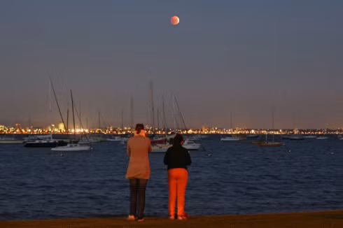 Hiện tượng trăng máu trên thế giới.