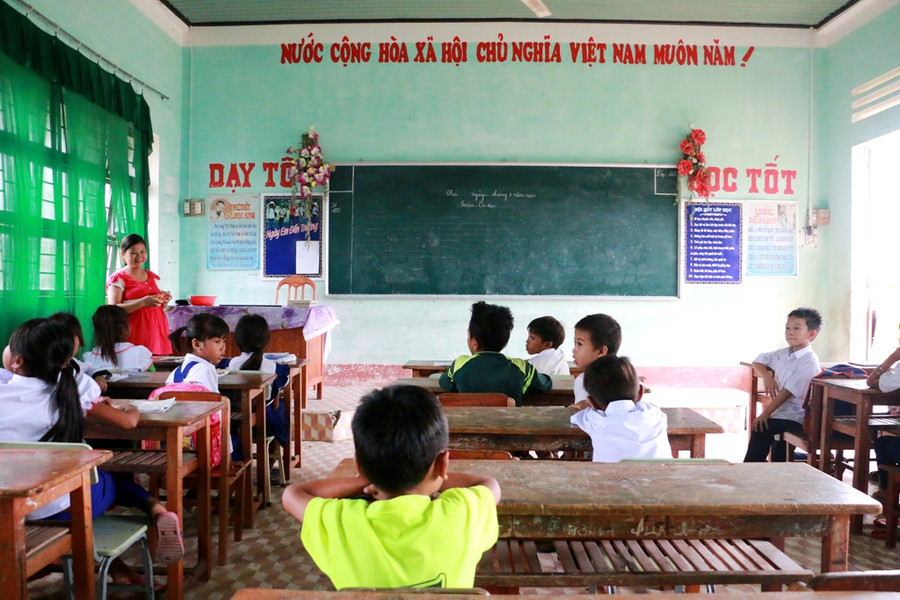 Tổ chức dạy phụ đạo cho học sinh. Ảnh: Q.T