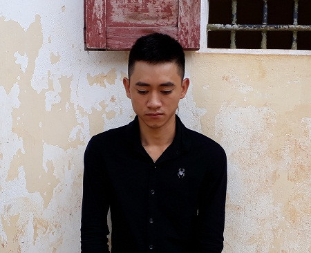 Đối tượng Hồ Đắc Quang tại Cơ quan điều tra. Đối tượng Hồ Đắc Quang tại Cơ quan điều tra.