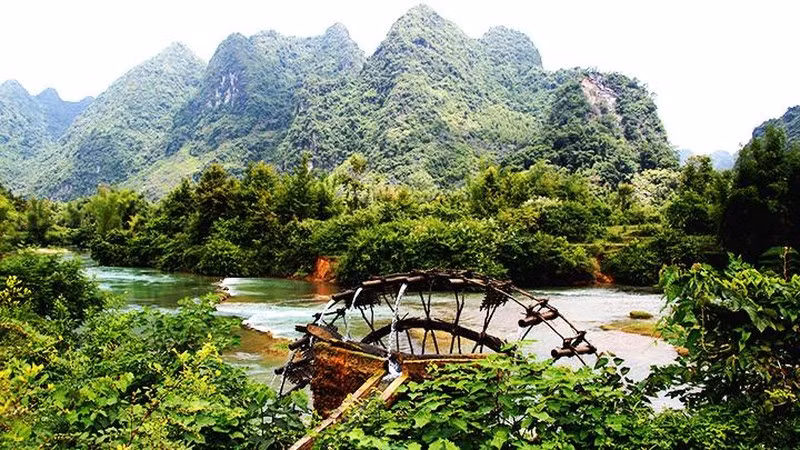 Một góc sông Hiến. Ảnh: Đức Sen