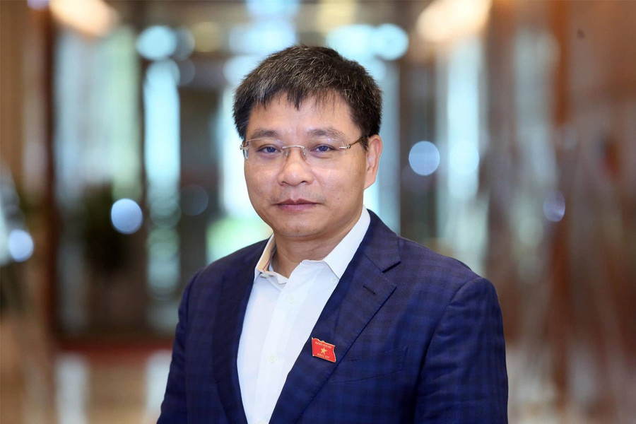 Quốc hội phê chuẩn bổ nhiệm ông Nguyễn Văn Thắng giữ chức Bộ trưởng Bộ Giao thông Vận tải.