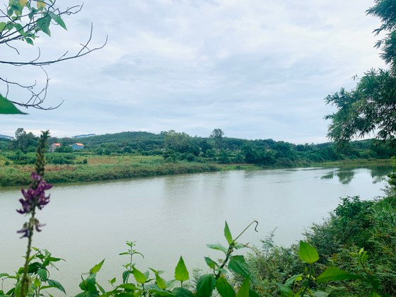  Sông Trà Bồng ngang qua các xã khu Tây của huyện Bình Sơn