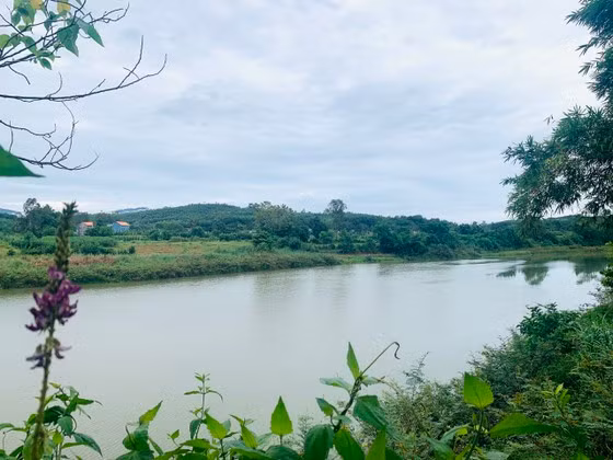  Sông Trà Bồng ngang qua các xã khu Tây của huyện Bình Sơn