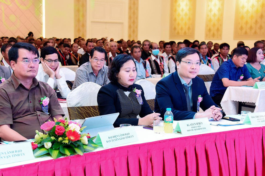 Các đại biểu dự hội nghị. Ảnh: Đức Thụy Các đại biểu dự hội nghị. Ảnh: Đức Thụy