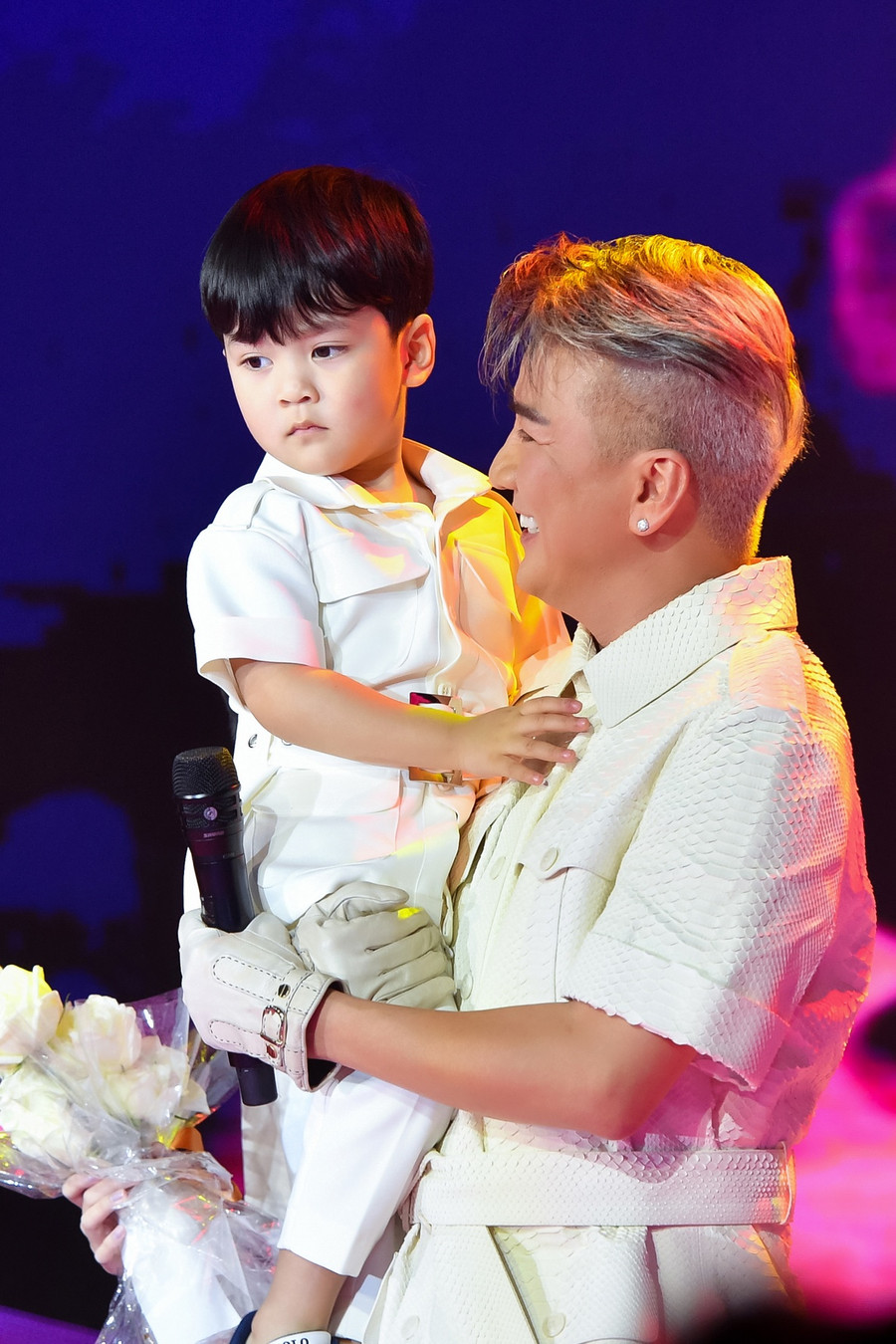 Mr. Đàm cho biết tên của con trai được đặt theo tên một loại nước hoa mà anh yêu thích nhất. Ảnh: Thành Phạm