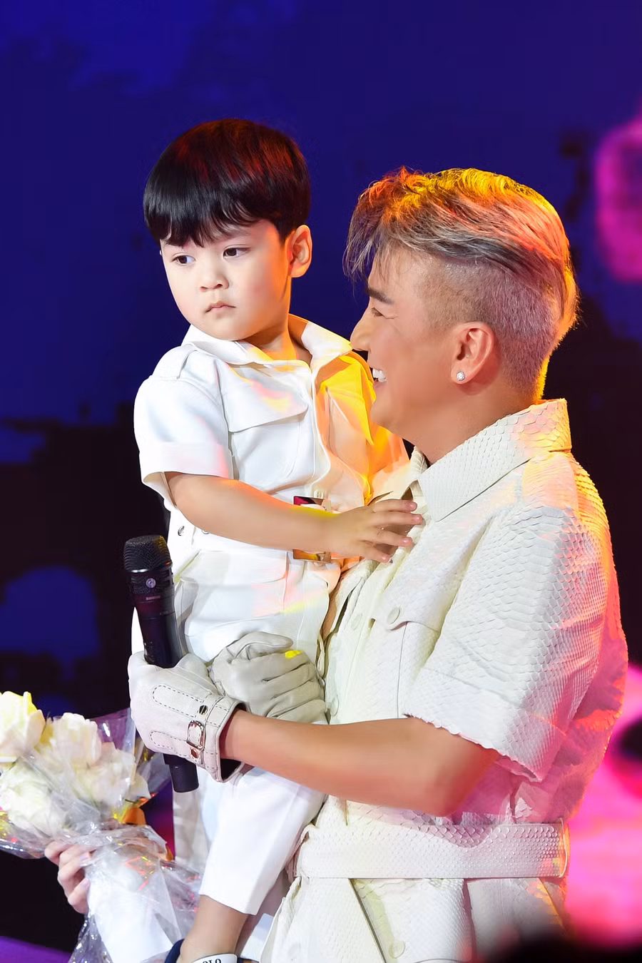 Mr. Đàm cho biết tên của con trai được đặt theo tên một loại nước hoa mà anh yêu thích nhất. Ảnh: Thành Phạm