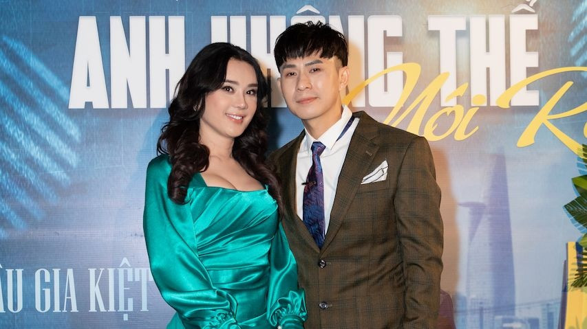 Lâm Khánh Chi dành thời gian đến chúc mừng Châu Gia Kiệt "tái xuất" với âm nhạc. Ảnh: NVCC Lâm Khánh Chi dành thời gian đến chúc mừng Châu Gia Kiệt