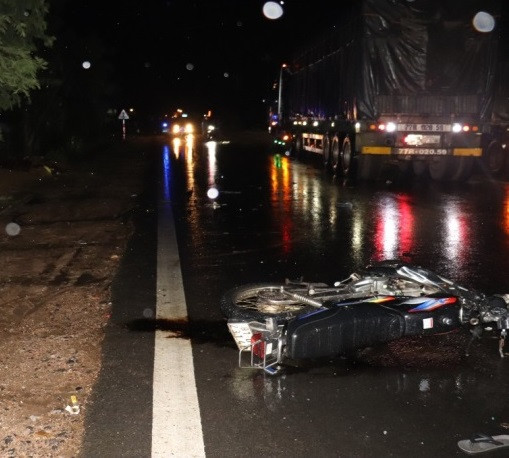 Hiện trường vụ tai nạn tại Phú Thiện. Ảnh: Huỳnh Thuấn