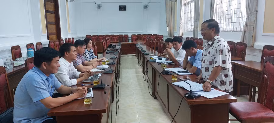 Quang cảnh buổi làm việc. Ảnh: VĨNH Hoàng