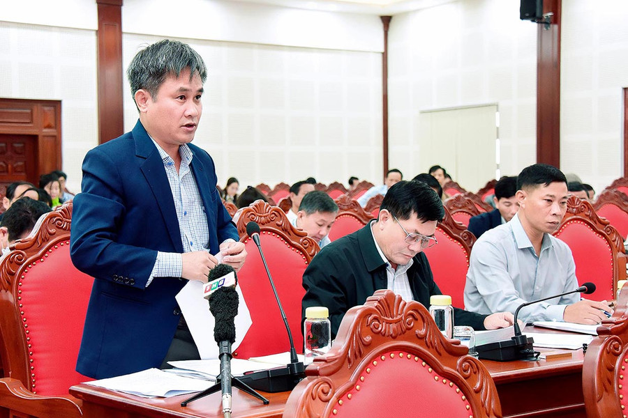 Tỉnh ủy viên, Bí thư Thị ủy An Khê Nguyễn Xuân Phước phát biểu tại hội nghị. Ảnh: Đức Thụy Bí thư Thị ủy An Khê Nguyễn Xuân Phước phát biểu tại hội nghị. Ảnh: Đức Thụy