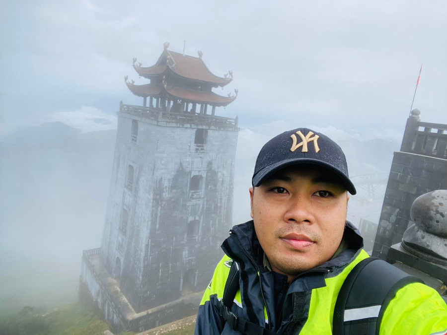 Lê Thanh Quang một mình đi từ Bình Phước đến tận Tây Bắc Lê Thanh Quang một mình đi từ Bình Phước đến tận Tây Bắc