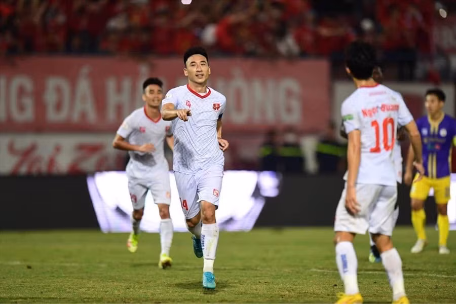 Hải Phòng giành chiến thắng quan trọng trước Hà Nội trong cuộc đua vô địch. Ảnh: Thanh Giang 