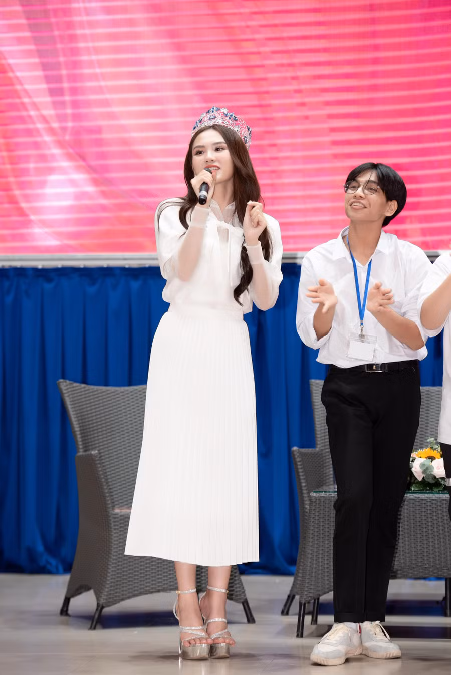  Trở lại với cuộc thi Miss World Vietnam 2022 khi từng vào top 5 Hoa hậu Việt Nam, Mai Phương không cho rằng đó là rào cản. 