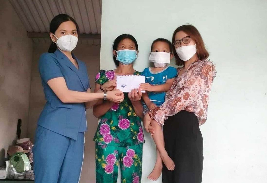 Mô hình “Đồng hành cùng trẻ em nghèo” của Hội Liên hiệp phụ nữ xã Đak Hlơ (huyện Kbang) đã giúp nhiều hội viên có hoàn cảnh khó khăn có thêm kinh phí để chăm lo cho gia đình. Ảnh: Ngọc Minh