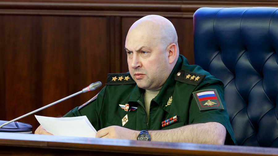 Thượng tướng Sergey Surovikin được bổ nhiệm làm tổng chỉ huy chiến dịch quân sự của Nga ở Ukraina. Ảnh: Sputnik Thượng tướng Sergey Surovikin được bổ nhiệm làm tổng chỉ huy chiến dịch quân sự của Nga ở Ukraina. Ảnh: Sputnik