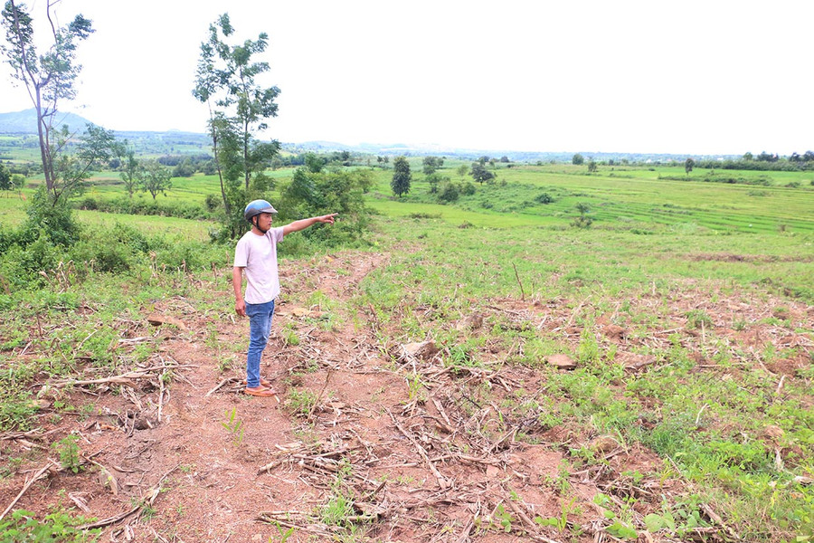 Gia đình ông Tuấn mong muốn chính quyền các cấp nhanh chóng giải quyết, cấp giấy CNQSD đất theo đúng diện tích thực tế. Ảnh: Quang Tấn Gia đình ông Tuấn mong muốn chính quyền các cấp nhanh chóng giải quyết, cấp giấy CNQSD đất theo đúng diện tích thực tế. Ảnh: Quang Tấn