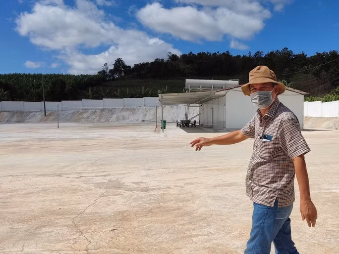 Ông Đoàn Nguyên Đức vẫn đang điều hành hoạt động của Hoàng Anh Gia Lai như mọi ngày. Ảnh: Ngọc Ánh