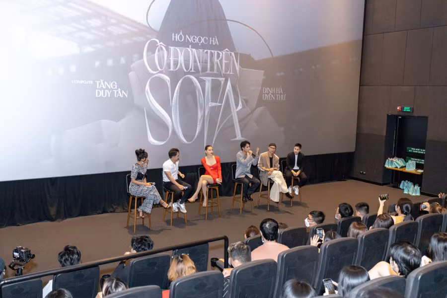 Không gian họp báo tối 19.10. Ảnh: NSCC