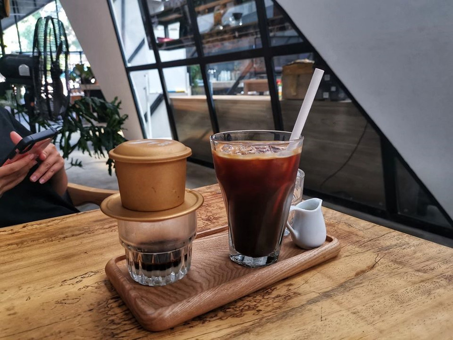 Thưởng thức cà phê tại Buôn Ma Thuột là một trải nghiệm thú vị. Ảnh: Wecheckin