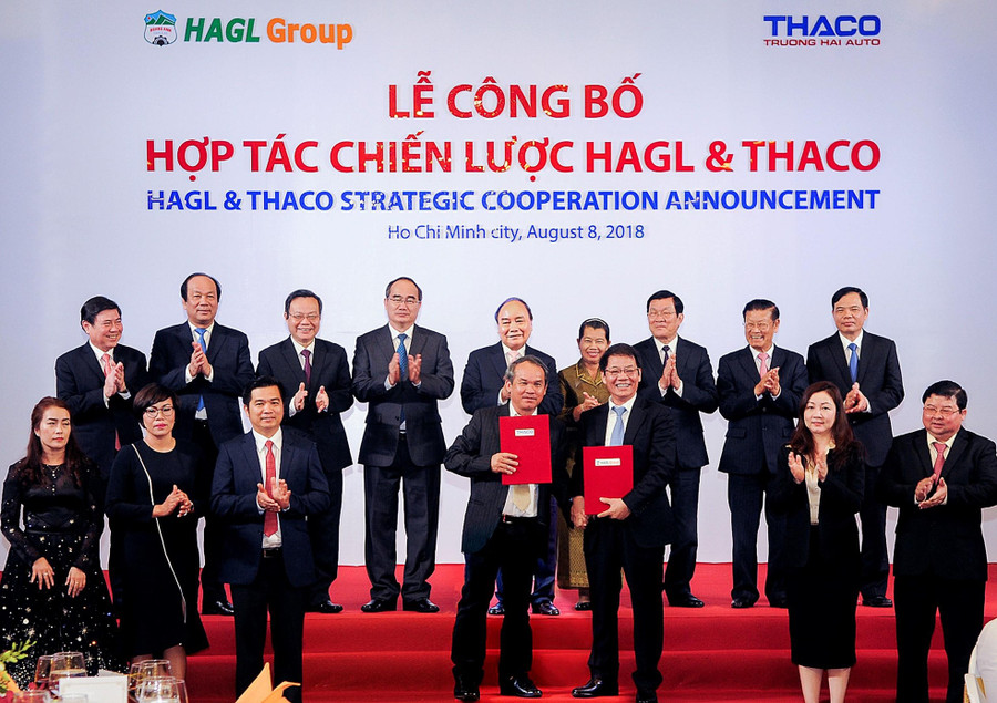Tháng 8/2018, HAGL và THACO ký hợp tác chiến lược với sự chứng kiến của Thủ tướng Nguyễn Xuân Phúc