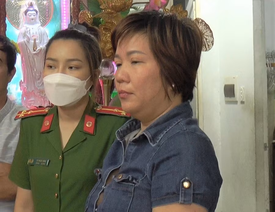 Bốn cũng bị bắt tạm giam. Ảnh: Văn Tiến