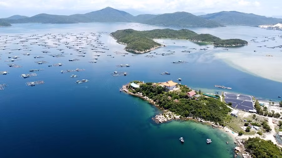  Một góc khu kinh tế Vân Phong, H.Vạn Ninh. Ảnh: Thế Quang