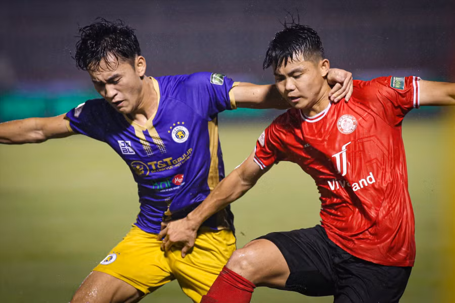Hà Nội FC thắng đậm TPHCM ở vòng 20 Night Wolf V.League 2022. Ảnh: Thanh Vũ