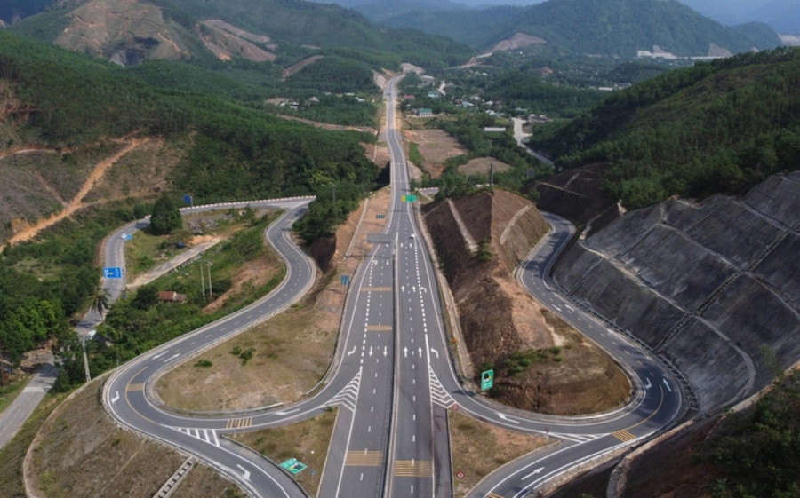 Dồn sức hoàn thành các dự án trọng điểm trong năm 2022. Ảnh: GT