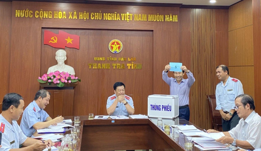 Buổi bốc thăm lựa chọn ngẫu nhiên người được xác minh tài sản, thu nhập năm 2022 do Thanh tra tỉnh Đắk Lắk tổ chức.