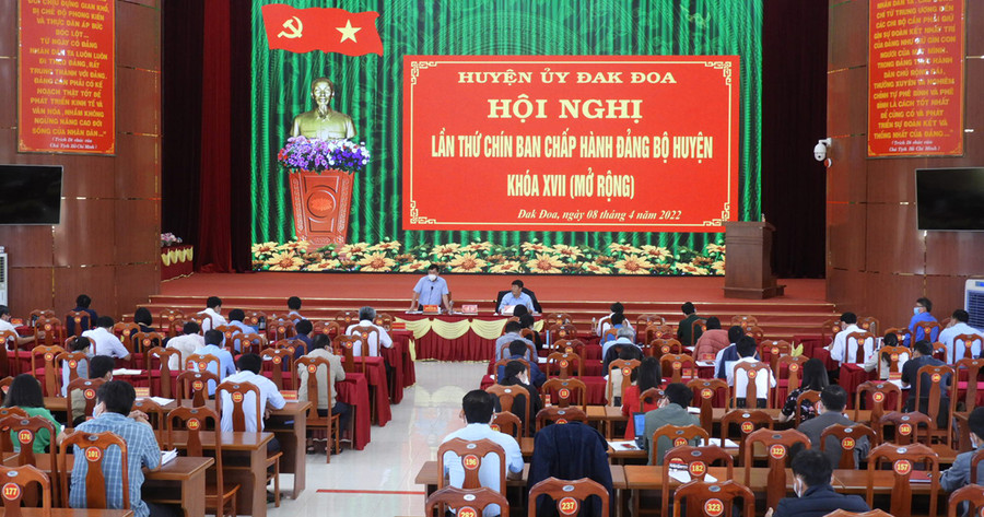  Nâng cao chất lượng đảng viên là một trong những nội dung luôn được Đảng bộ huyện quan tâm chỉ đạo, triển khai thực hiện. Ảnh: Thanh Nhật