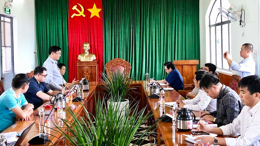 Quang cảnh buổi làm việc tại huyện Chư Păh. Ảnh: Lê Nam