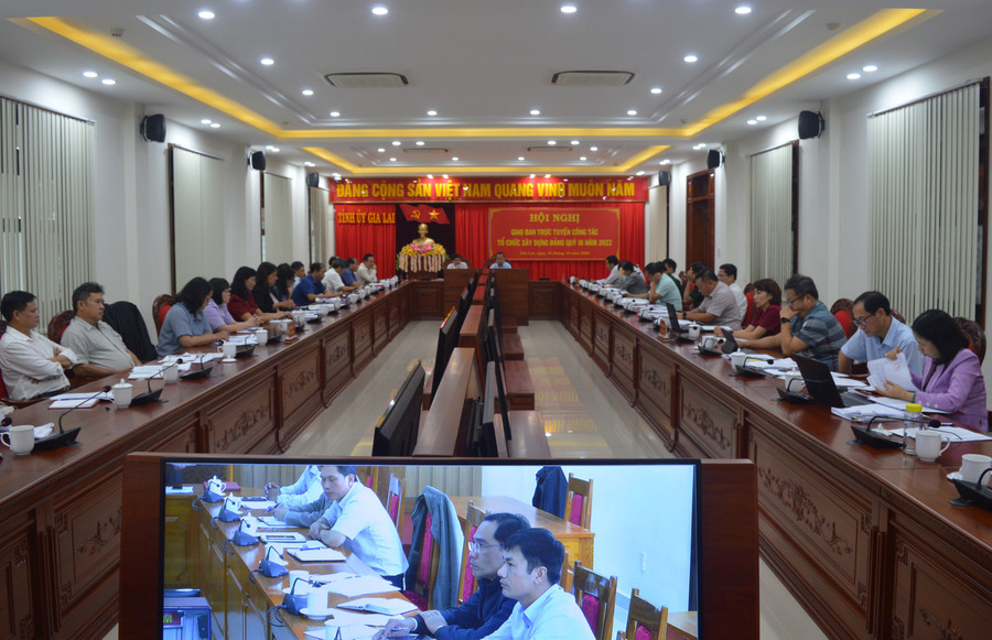 Quang cảnh hội nghị tại điểm cầu Tỉnh ủy. Ảnh: Anh Huy