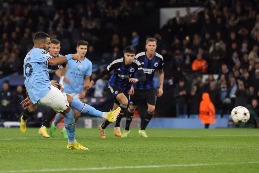 Mahrez có trận đấu thứ 200 trong màu áo Man City với dấu ấn 1 bàn thắng, 1 kiến tạo. Ảnh: UEFA