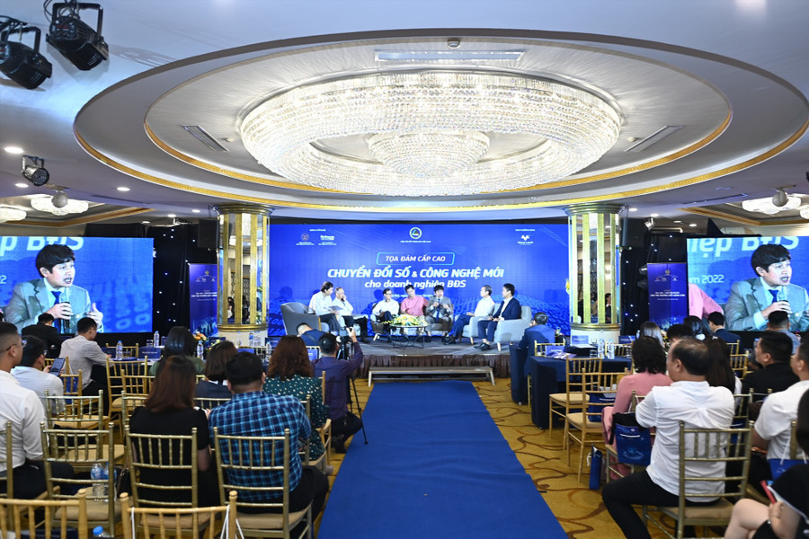 Các chuyên gia cho rằng chuyển đổi số ở ngành BĐS vẫn đang diễn ra khá chậm. Ảnh: M.L