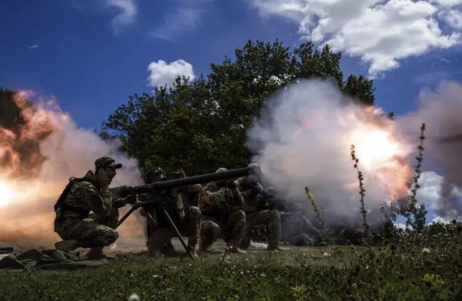 Binh sĩ Ukraina. Ảnh: AP Binh sĩ Ukraina. Ảnh: AP