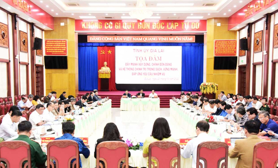  Quang cảnh buổi tọa đàm. Ảnh: Đức Thụy