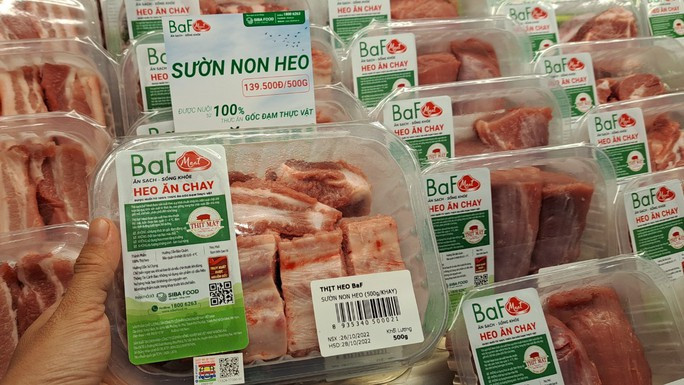 Sườn non "heo ăn chay" có giá 279.000 đồng/kg Sườn non